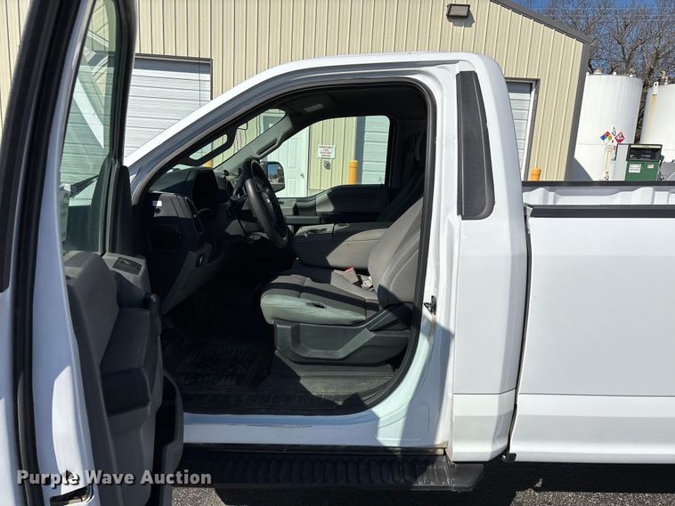 image for item FG0212 2019 Ford F150 pickup truck