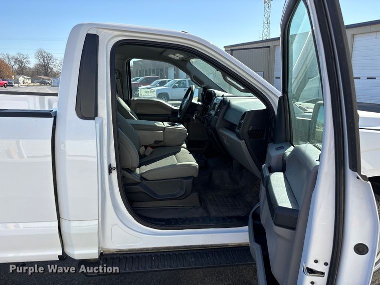 image for item FG0212 2019 Ford F150 pickup truck