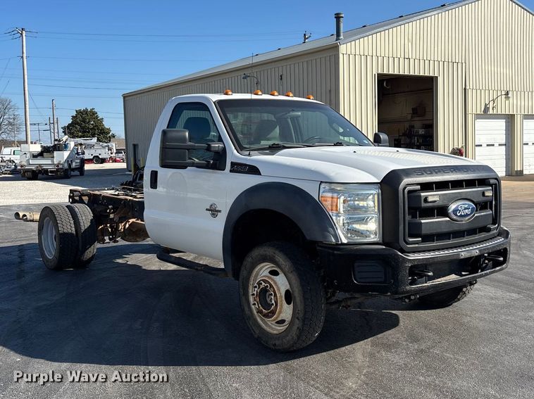 image for item FG0213 2011 Ford F550 Super Duty truck cab and chassis