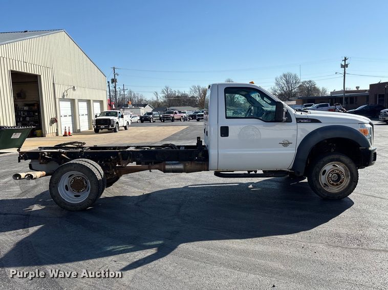 image for item FG0213 2011 Ford F550 Super Duty truck cab and chassis