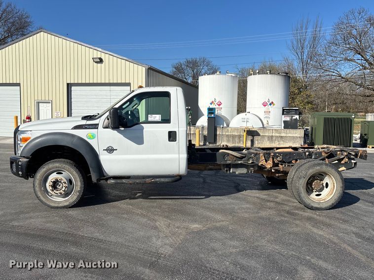 image for item FG0213 2011 Ford F550 Super Duty truck cab and chassis