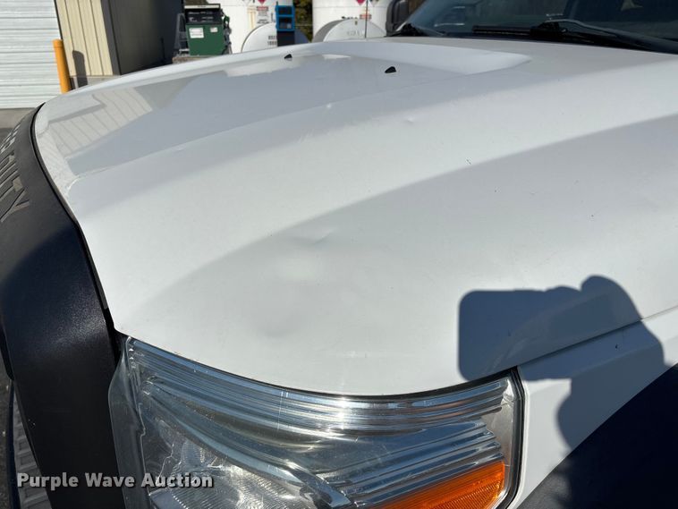 image for item FG0213 2011 Ford F550 Super Duty truck cab and chassis