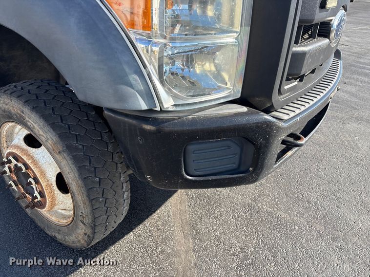 image for item FG0213 2011 Ford F550 Super Duty truck cab and chassis