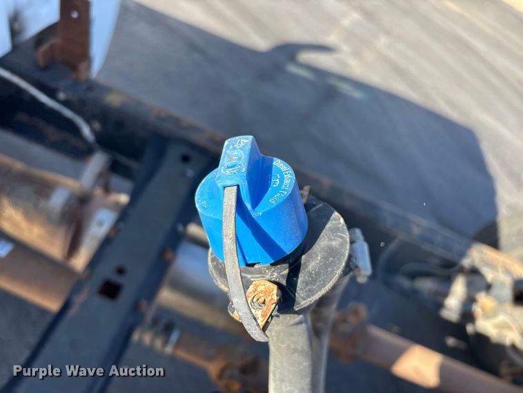 image for item FG0213 2011 Ford F550 Super Duty truck cab and chassis