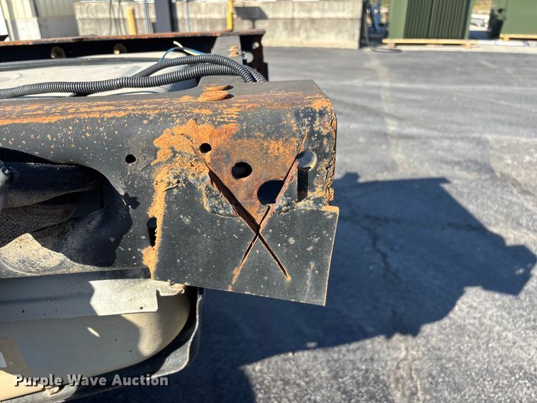 image for item FG0213 2011 Ford F550 Super Duty truck cab and chassis