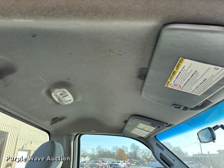 image for item FG0213 2011 Ford F550 Super Duty truck cab and chassis