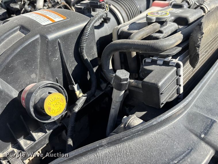 image for item FG0213 2011 Ford F550 Super Duty truck cab and chassis