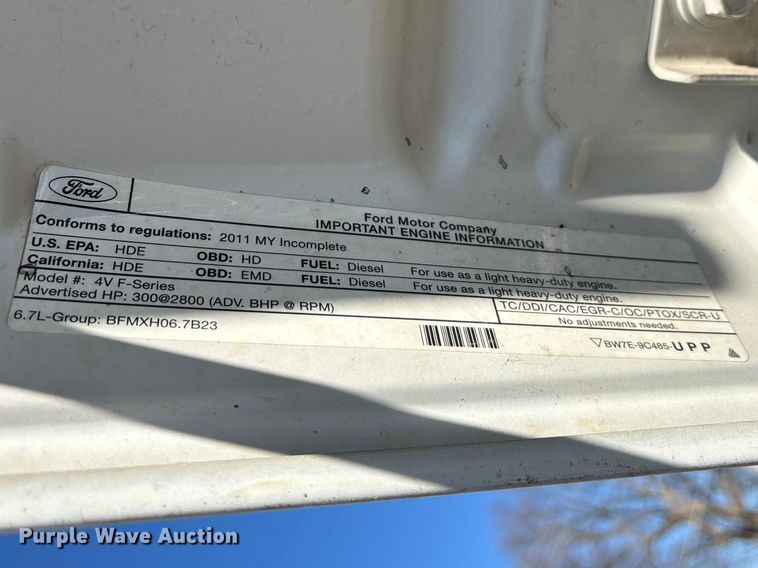 image for item FG0213 2011 Ford F550 Super Duty truck cab and chassis