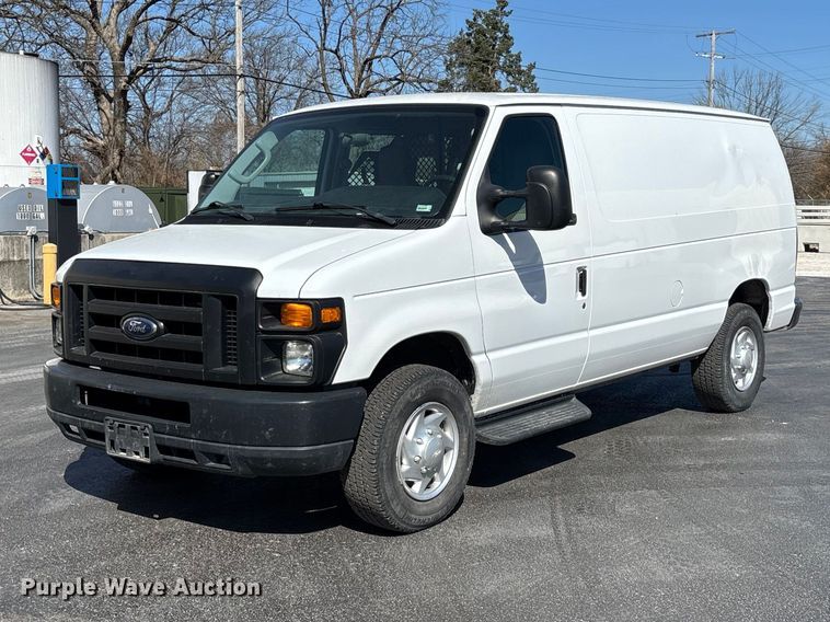 image for item FG0215 2011 Ford E350 Super Duty van