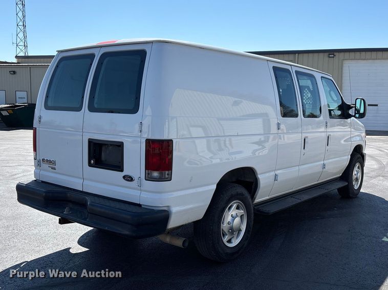 image for item FG0215 2011 Ford E350 Super Duty van