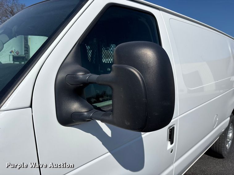 image for item FG0215 2011 Ford E350 Super Duty van