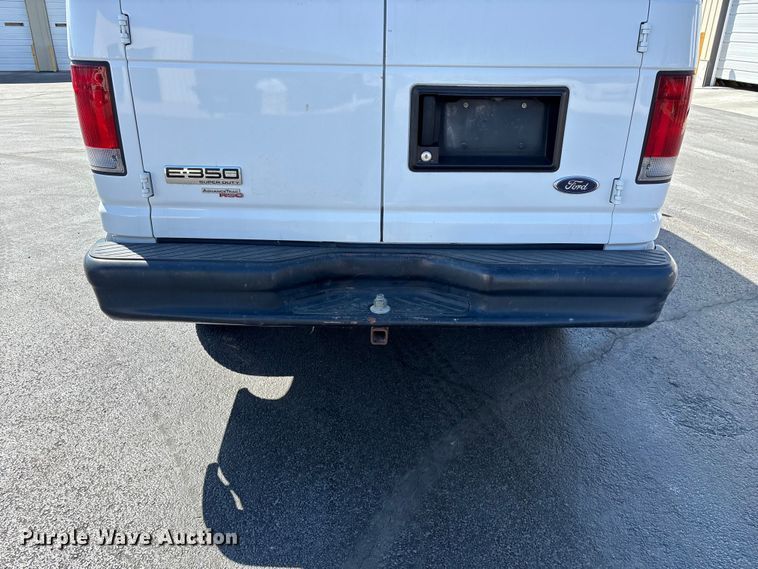 image for item FG0215 2011 Ford E350 Super Duty van