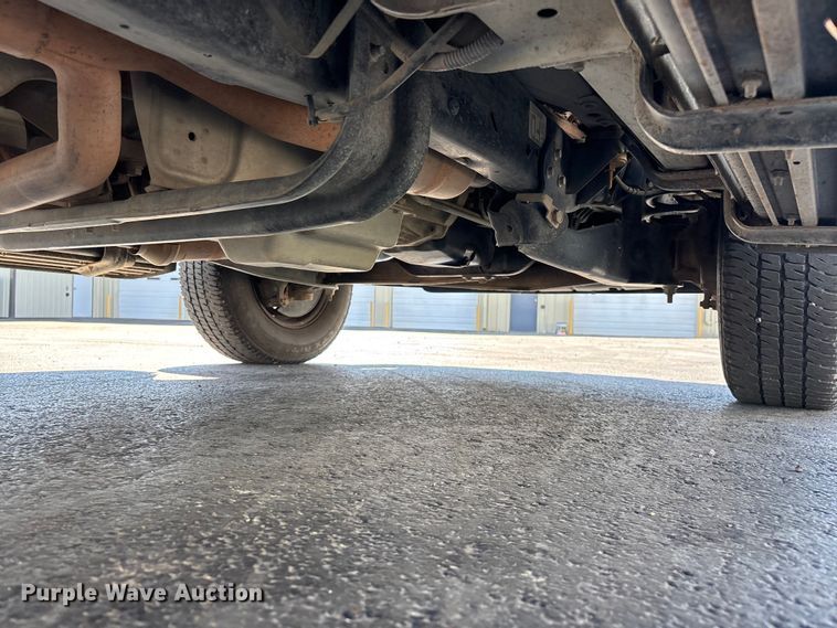 image for item FG0215 2011 Ford E350 Super Duty van