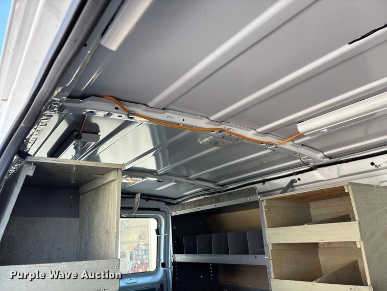 image for item FG0215 2011 Ford E350 Super Duty van