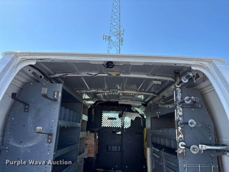 image for item FG0215 2011 Ford E350 Super Duty van