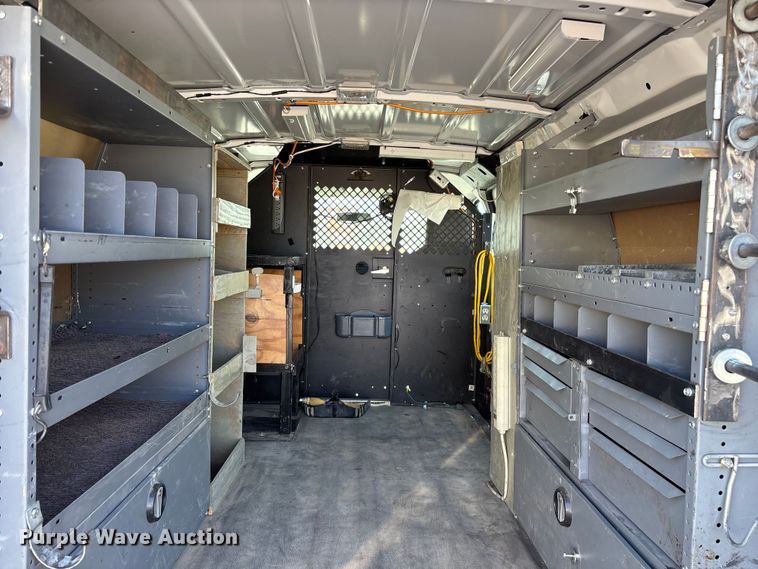 image for item FG0215 2011 Ford E350 Super Duty van