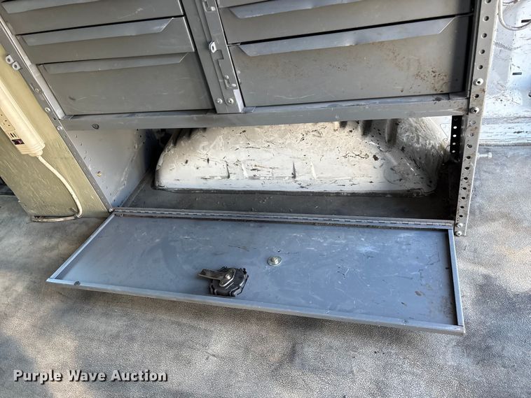 image for item FG0215 2011 Ford E350 Super Duty van