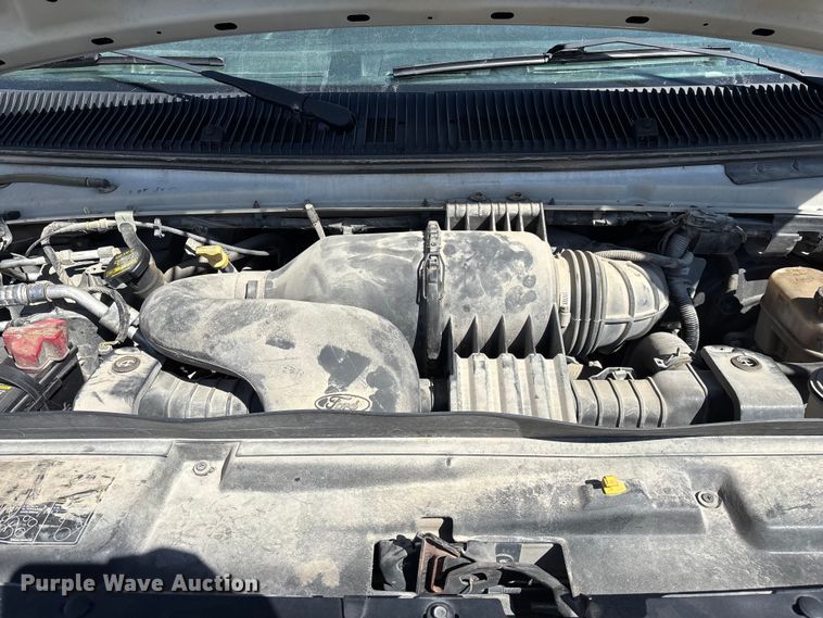 image for item FG0215 2011 Ford E350 Super Duty van