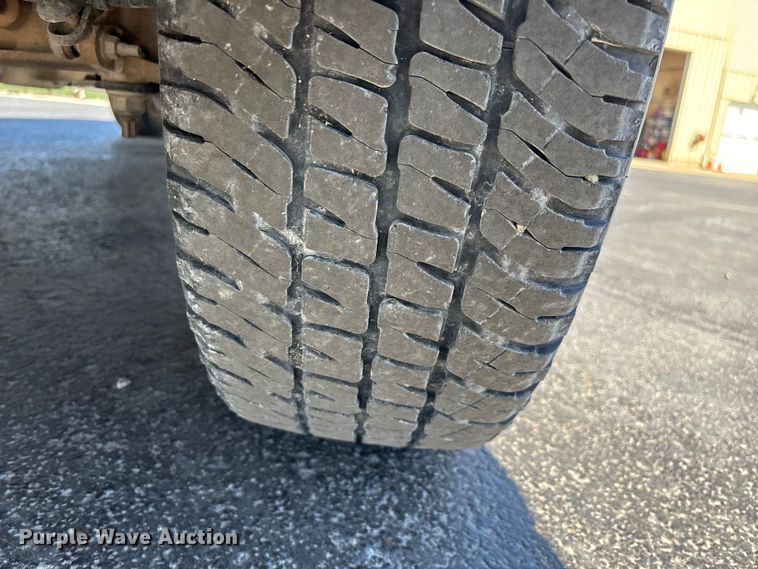 image for item FG0215 2011 Ford E350 Super Duty van