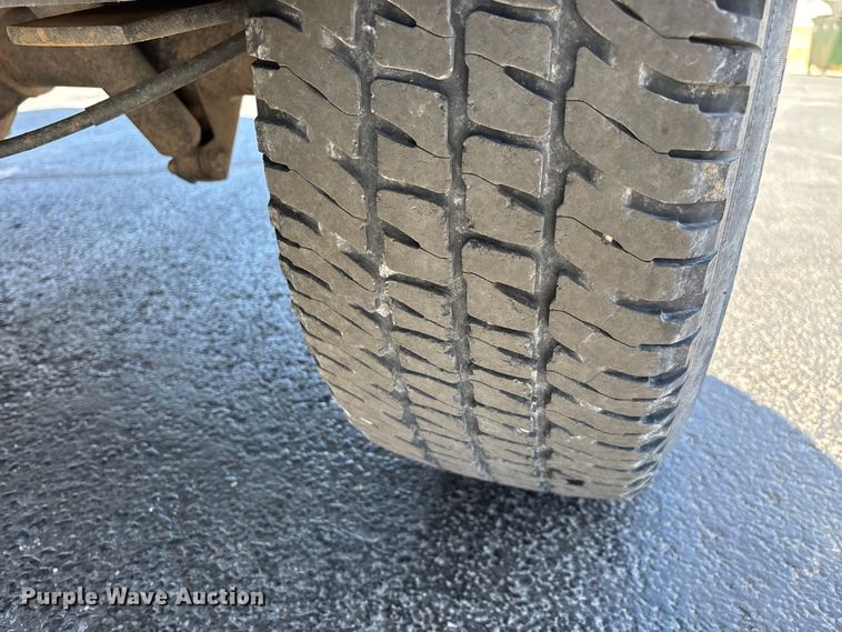 image for item FG0215 2011 Ford E350 Super Duty van