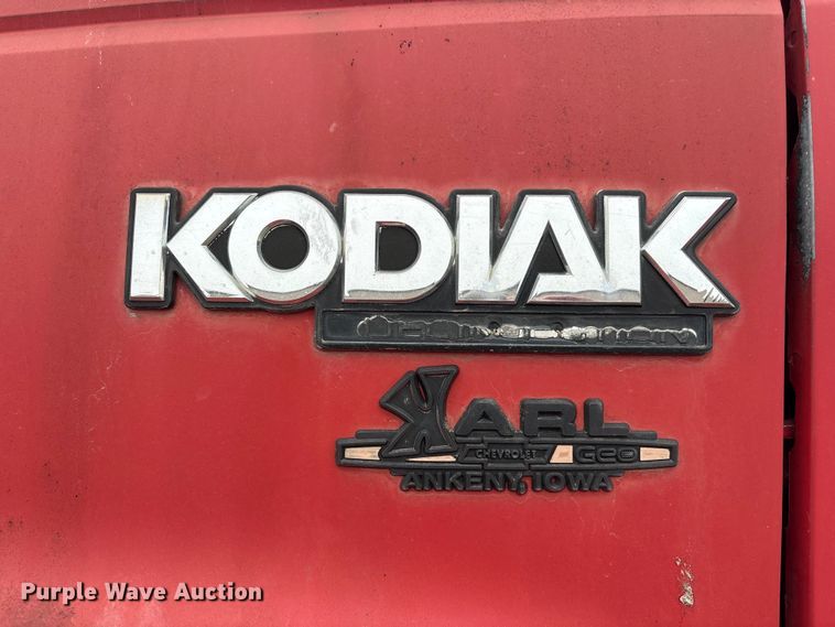 image for item FG2769 1994 Chevrolet Kodiak C5500 flatbed truck