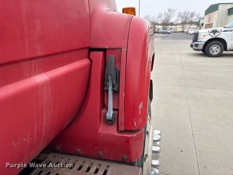 image for item FG2769 1994 Chevrolet Kodiak C5500 flatbed truck