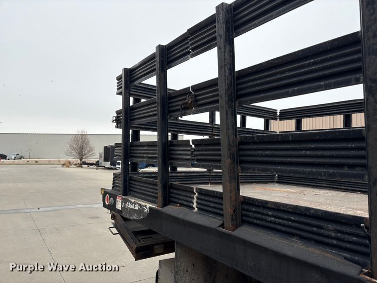 image for item FG2769 1994 Chevrolet Kodiak C5500 flatbed truck