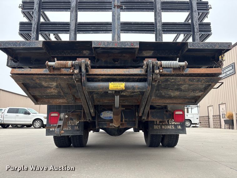 image for item FG2769 1994 Chevrolet Kodiak C5500 flatbed truck