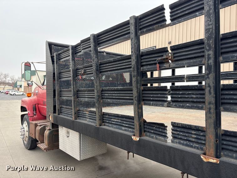 image for item FG2769 1994 Chevrolet Kodiak C5500 flatbed truck