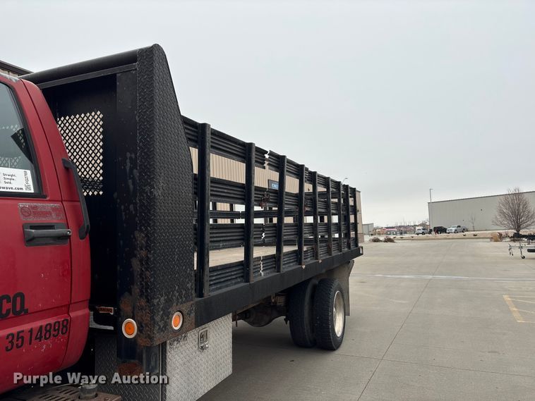 image for item FG2769 1994 Chevrolet Kodiak C5500 flatbed truck