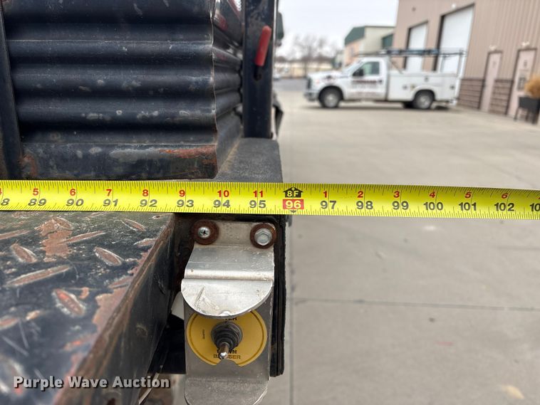 image for item FG2769 1994 Chevrolet Kodiak C5500 flatbed truck