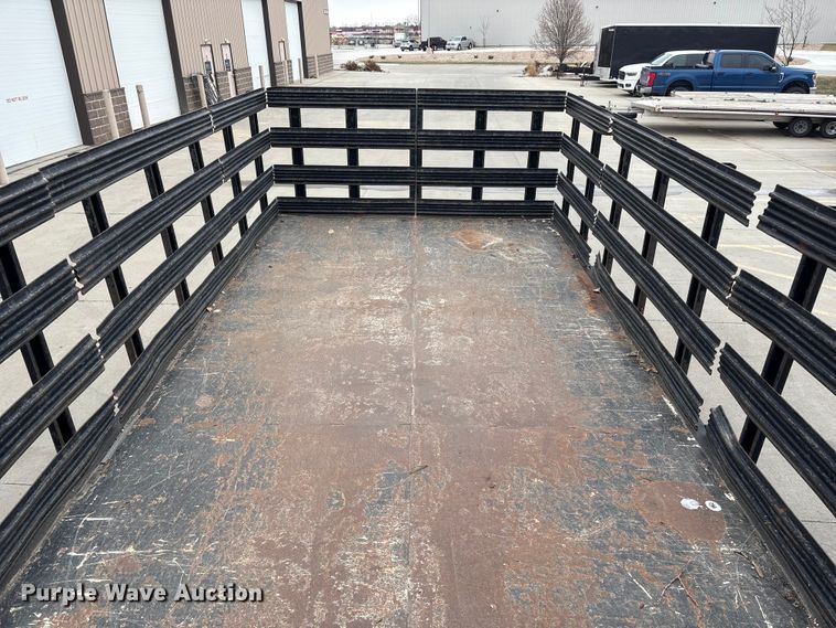 image for item FG2769 1994 Chevrolet Kodiak C5500 flatbed truck