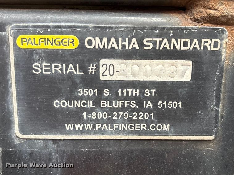 image for item FG2769 1994 Chevrolet Kodiak C5500 flatbed truck