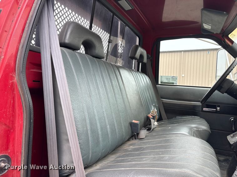 image for item FG2769 1994 Chevrolet Kodiak C5500 flatbed truck