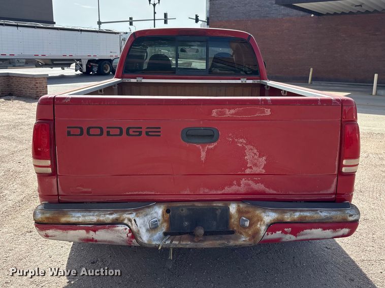 image for item FG2781 2000 Dodge Dakota Ext. Cab pickup truck