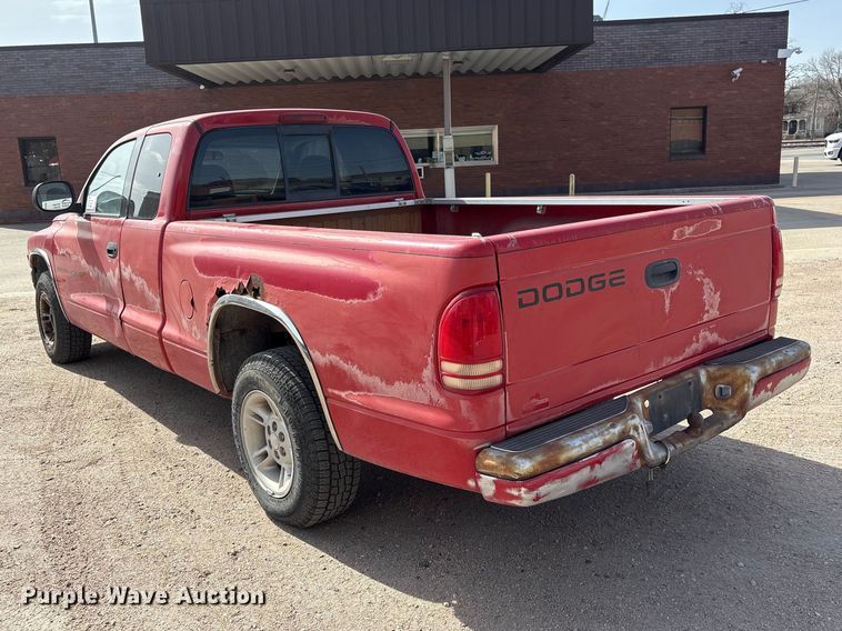 image for item FG2781 2000 Dodge Dakota Ext. Cab pickup truck