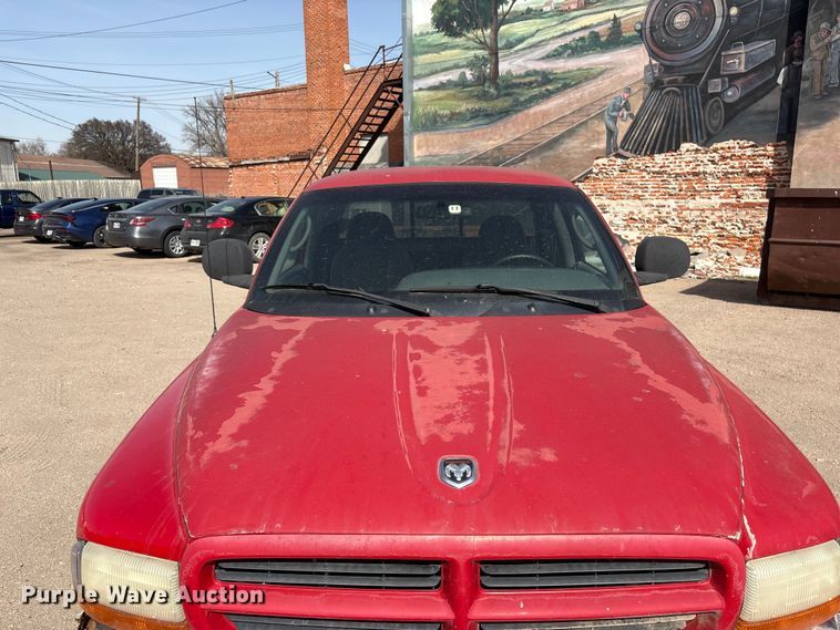 image for item FG2781 2000 Dodge Dakota Ext. Cab pickup truck