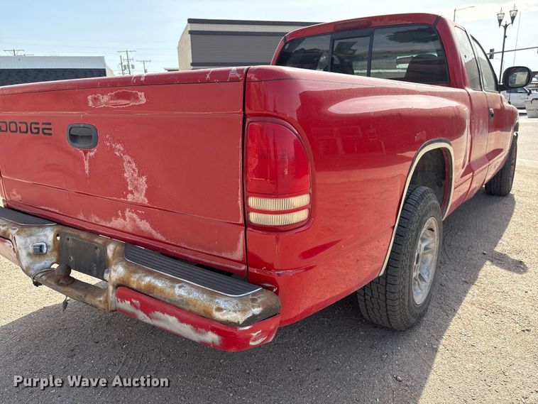 image for item FG2781 2000 Dodge Dakota Ext. Cab pickup truck