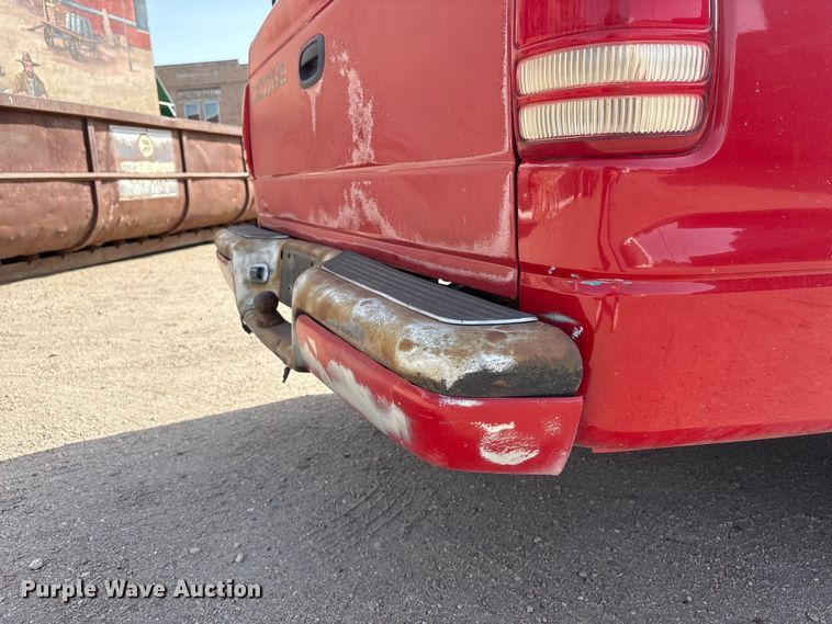 image for item FG2781 2000 Dodge Dakota Ext. Cab pickup truck