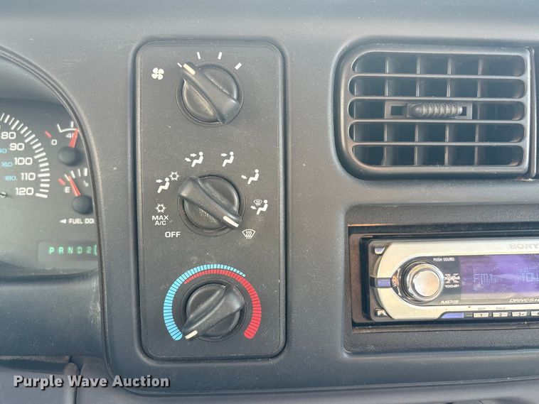 image for item FG2781 2000 Dodge Dakota Ext. Cab pickup truck