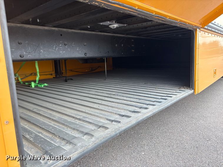 image for item FG2808 2014 Thomas Built HDX school bus