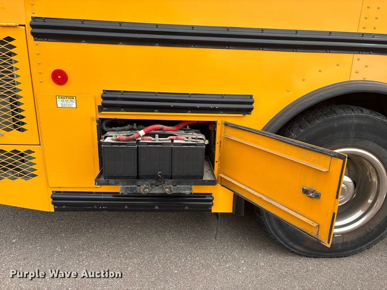 image for item FG2808 2014 Thomas Built HDX school bus