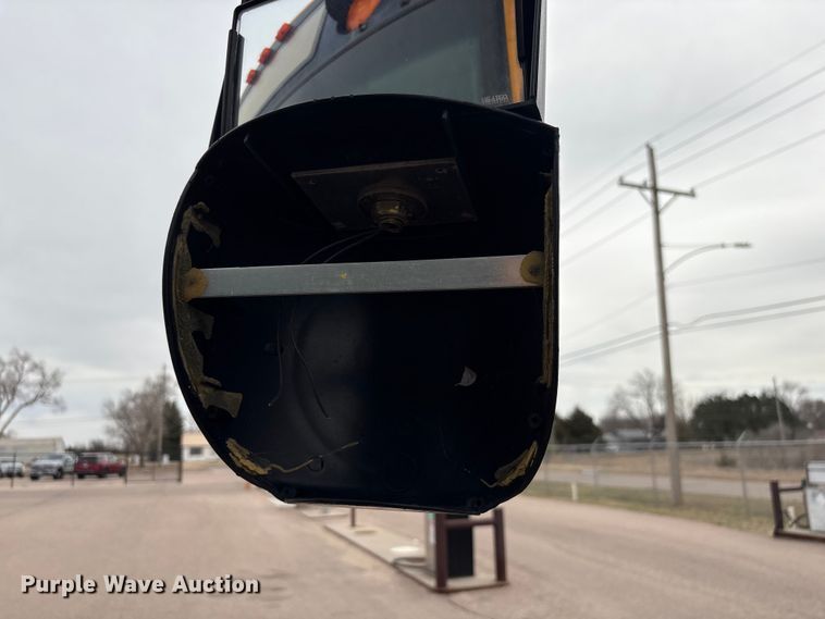 image for item FG2808 2014 Thomas Built HDX school bus