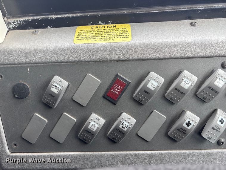 image for item FG2808 2014 Thomas Built HDX school bus