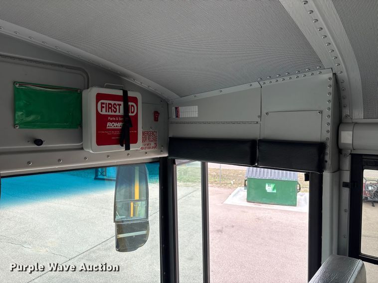 image for item FG2808 2014 Thomas Built HDX school bus