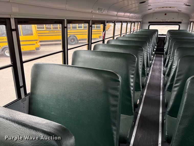 image for item FG2808 2014 Thomas Built HDX school bus