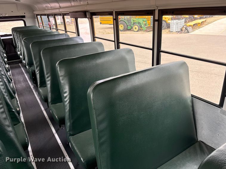 image for item FG2808 2014 Thomas Built HDX school bus