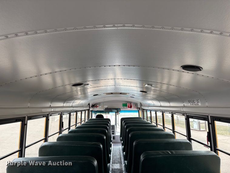 image for item FG2808 2014 Thomas Built HDX school bus