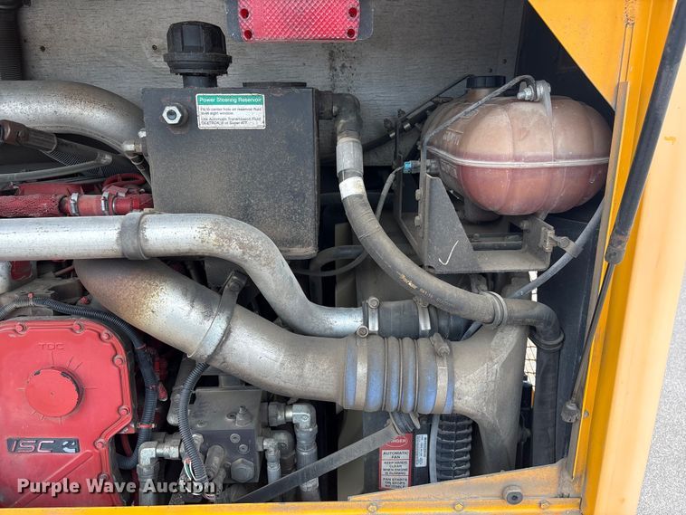 image for item FG2808 2014 Thomas Built HDX school bus