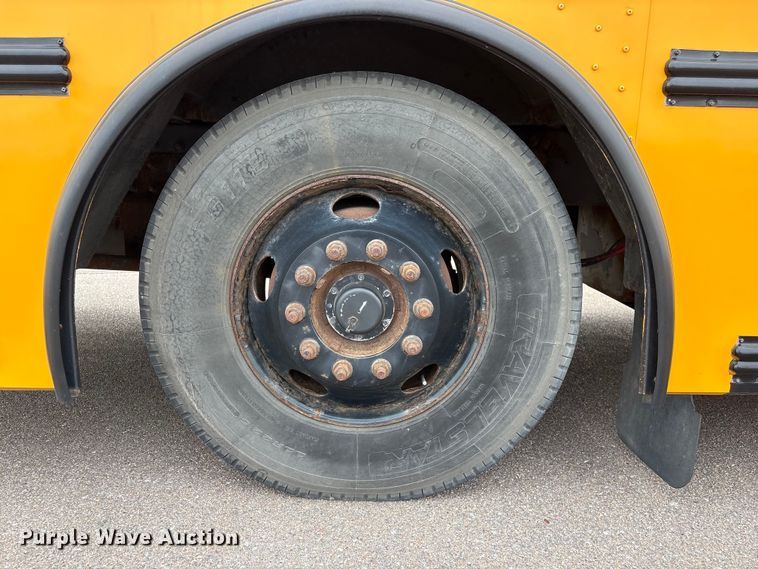 image for item FG2808 2014 Thomas Built HDX school bus